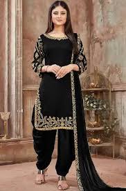 Women Silk Blend Kurta Pant Dupatta Set